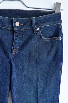 Rinse wash - Elastische jeans met lage taille en uitlopende broekspijpen (U51862) | €56