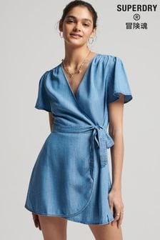 Dżinsowa sukienka mini Superdry Vintage o kroju kopertowym (U64869) | 272 zł