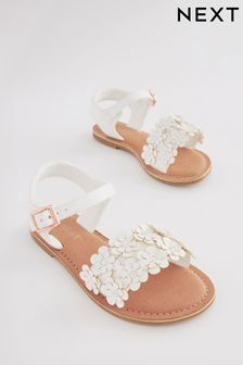 Weiß - Sandalen mit Blumendetail (U65989) | 15 € - 20 €