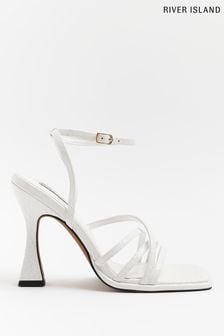 Beli minimalistični sandali s trojnim paščkom River Island (U99764) | €25