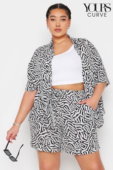 Yours Curve Black LIMITED COLLECTION Curve Black Zebra Print Crinkle Shorts (W13163) | Kč870