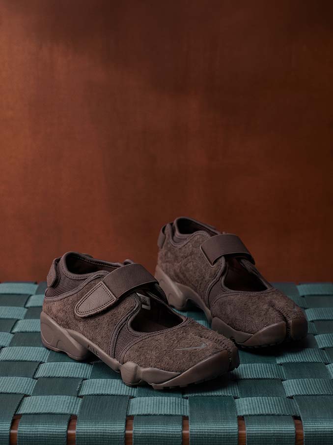 FOOTWEAR