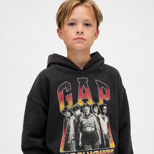 Hoodies & Sweatshirts