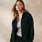 Hoodies & Sweatshirts