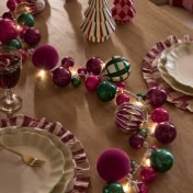 Wreaths & Garlands