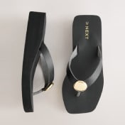 Sandals & Flip Flops