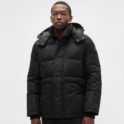 Coats & Jackets