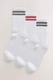 White/Navy Cushion Sole Ribbed Sport Ankle Socks 3 Pack With Arch Support - Image 1 of 1