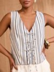 Love & Roses Tie Front Tailored Blend Waistcoat - Imagen 1 de 1