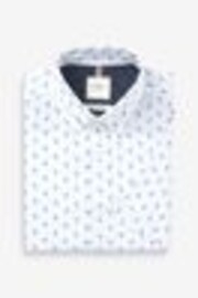 Blue Flamingo Print Regular Fit Short Sleeve Easy Iron Button Down Oxford Shirt - Image 1 of 1