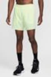 Verde lima - Regular - Nike Dri-FIT Challenger 5 inch Brief Lined Running Shorts - Imagen 1 de 1