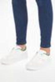 Tommy Hilfiger White Heritage Court Sneakers - Image 1 of 1