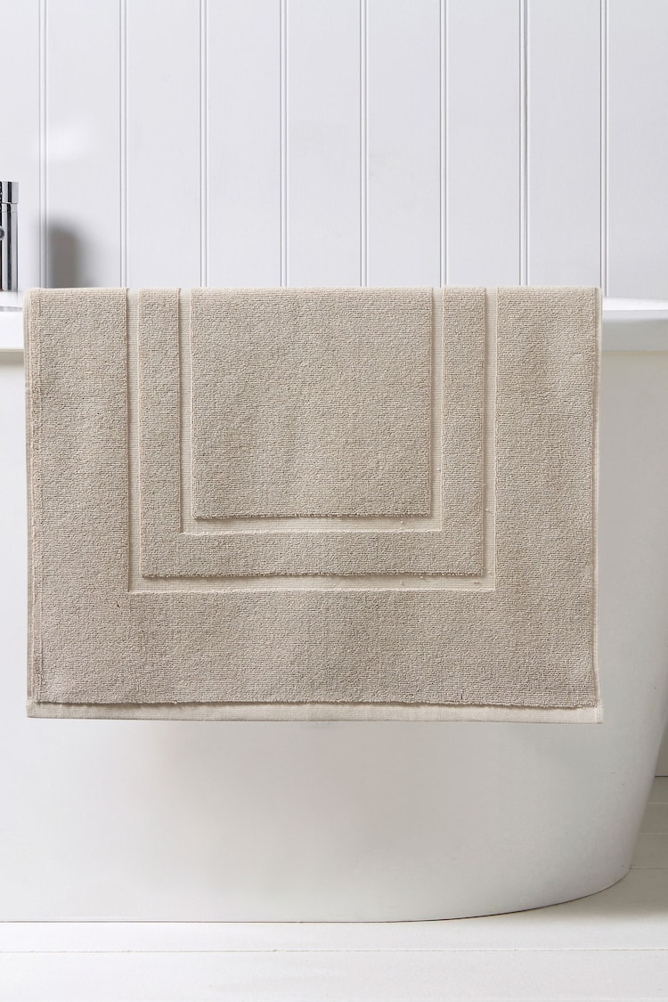 Christy Pebble Beige Brixton 850GSM 100% Cotton Bath Mat - Image 1 of 1
