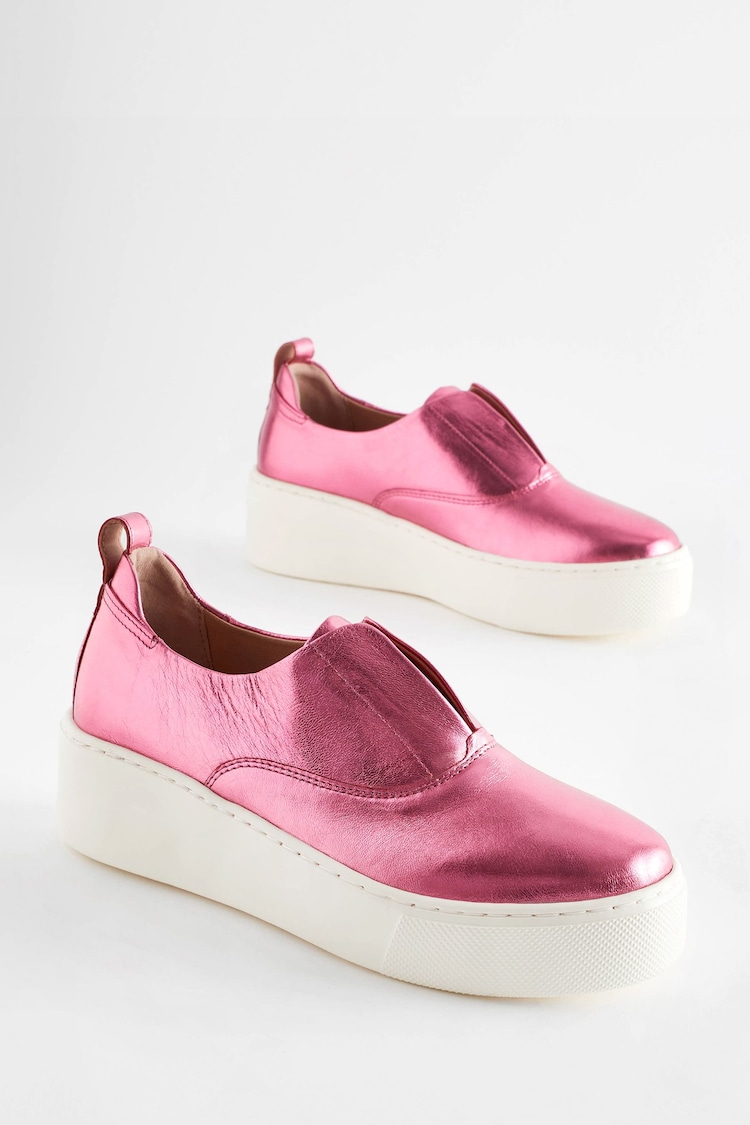 Pink - Signature Forever Comfort® Lederturnschuhe mit Keilabsatz - Bild 1 von 1