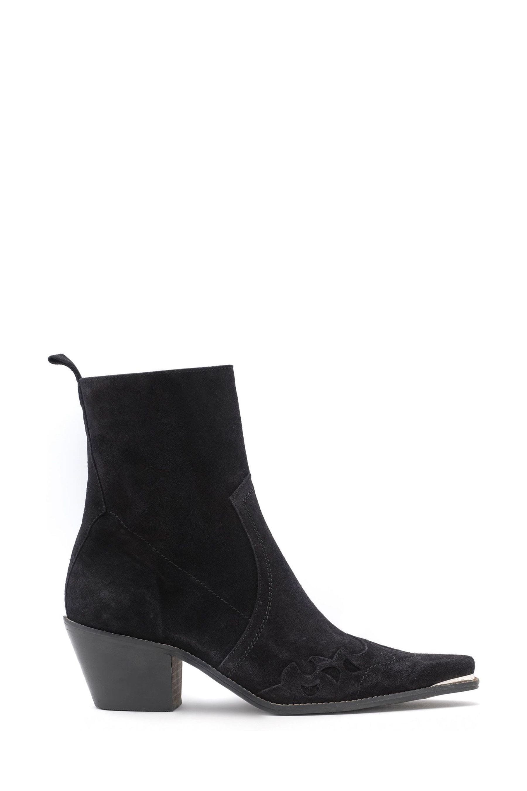 Mint velvet suede boots clearance