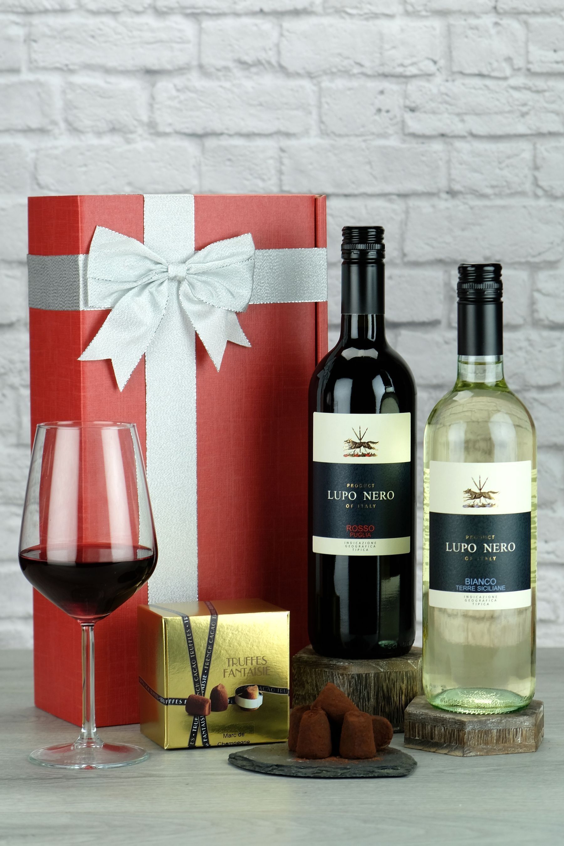 Buy Le Bon Vin Vino Italia Italian Wine Pair from the Next UK online shop