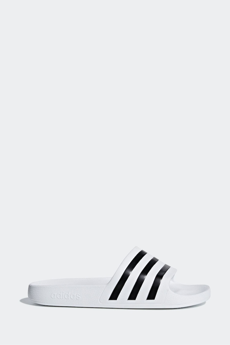 Weiß - adidas Sportswear Adilette Badesandalen - Bild 1 von 1 Weiß - adidas Sportswear Adilette Badesandalen - Bild 1 von 1