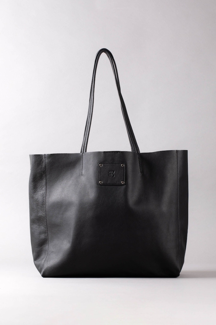 Lakeland Leather Black Tarn Leather Bucket Bag - Image 1 of 1