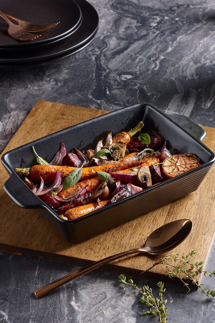 Black Bronx Medium roasting dish Cookware - Image 1 of 1