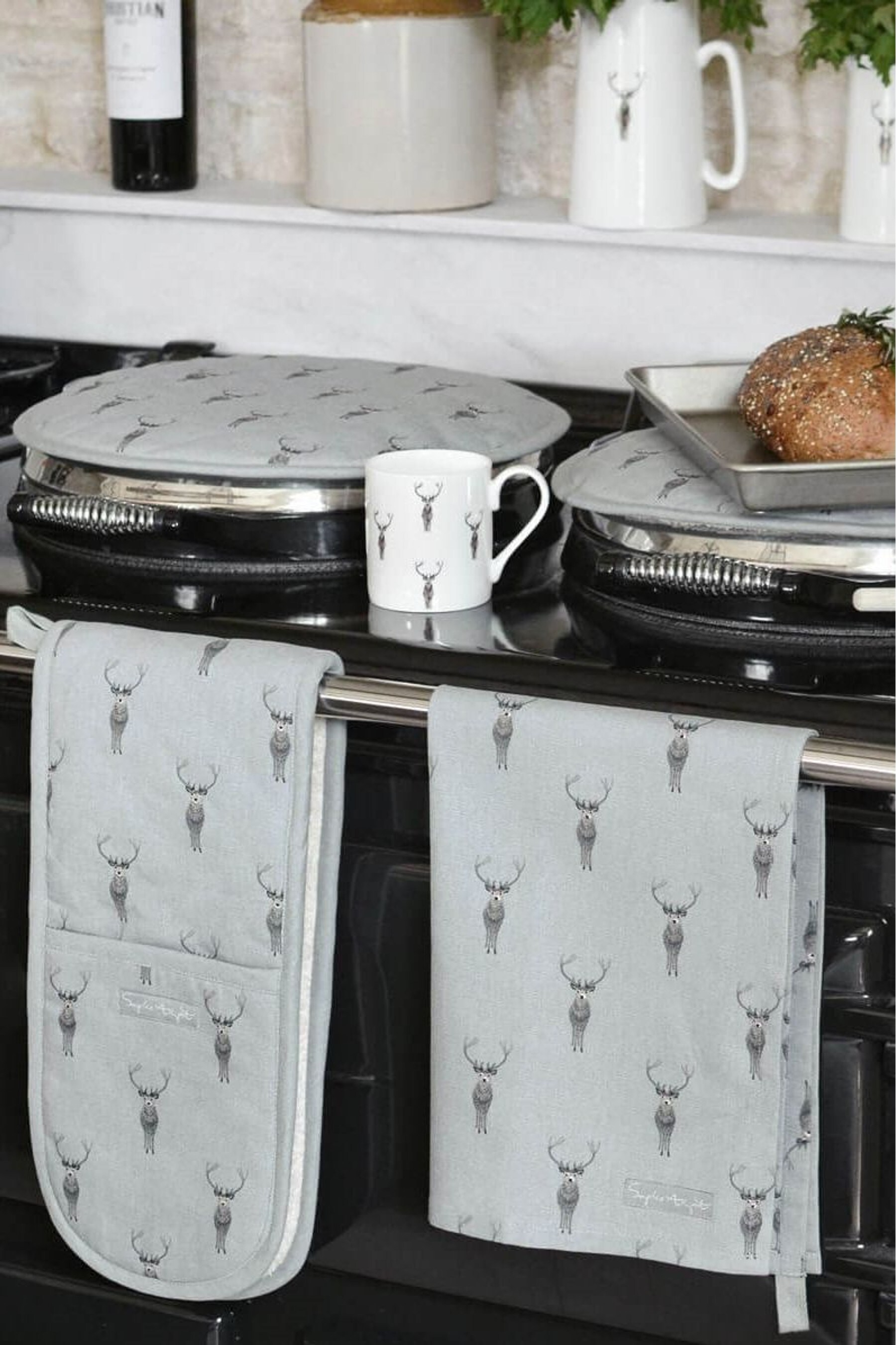 Buy Sophie Allport Grey Highland Stag Double Oven Glove from the Next
