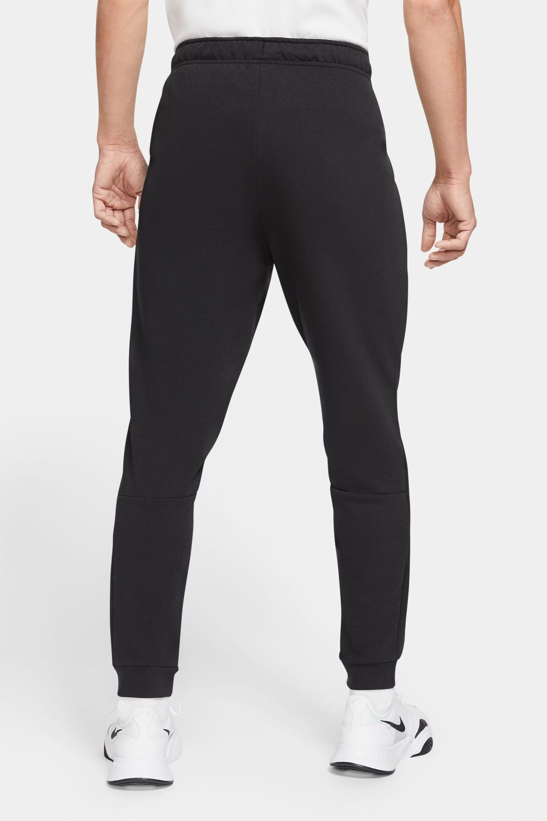 nike joggers uk