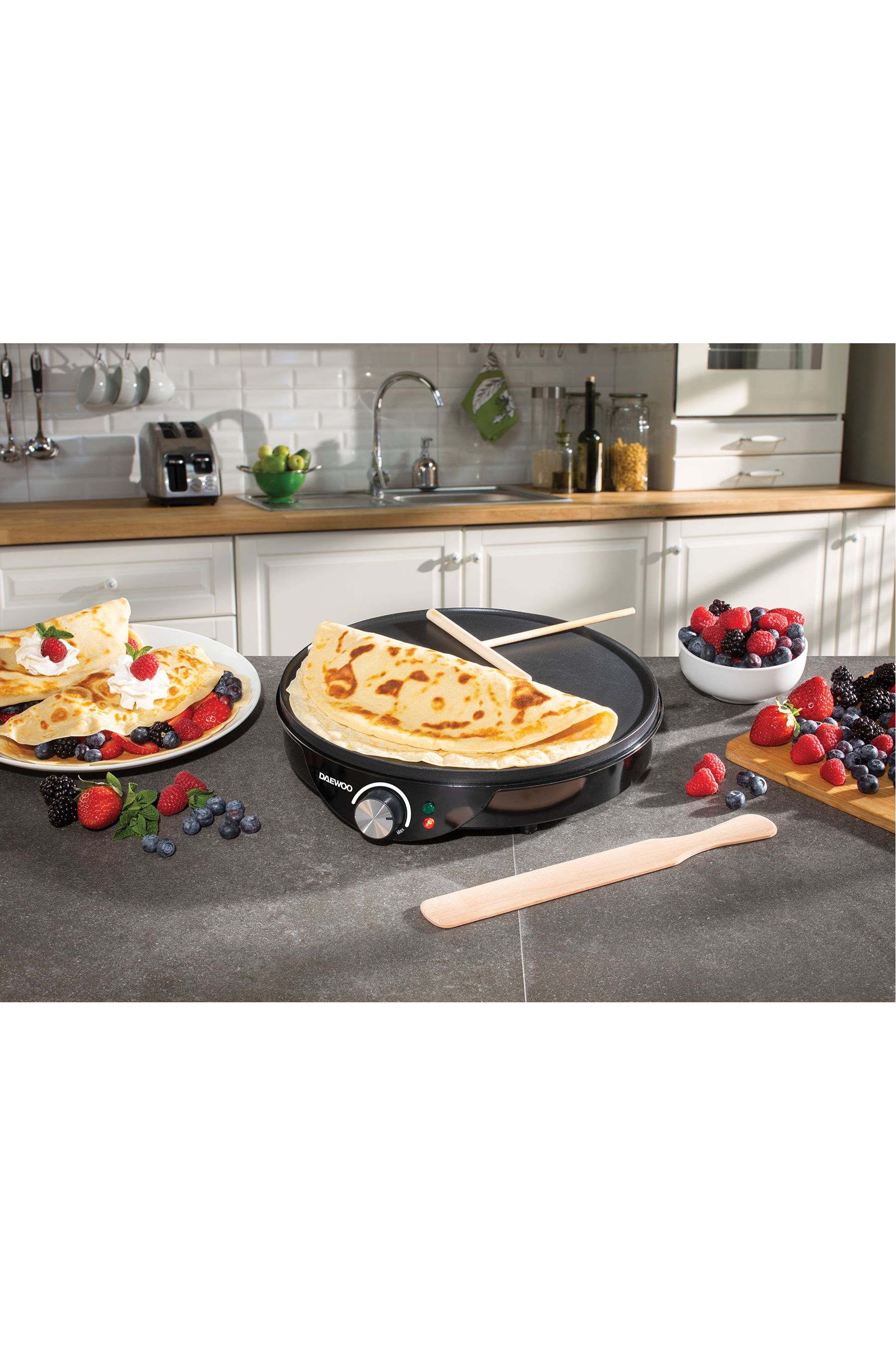 Buy Daewoo Black 1000W 12 Inch Electric Crepe Maker from the Next UK