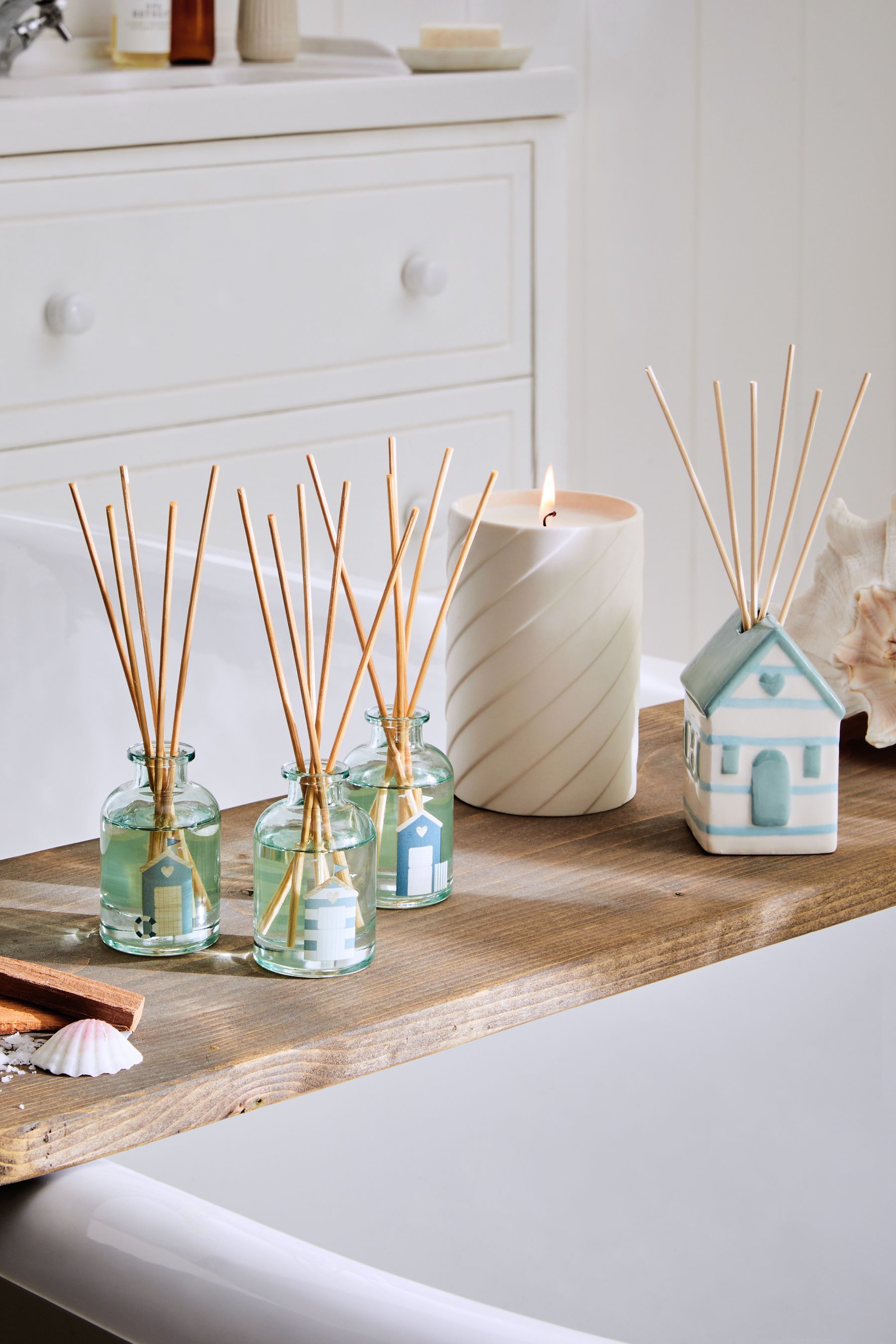 Buy Sea Salt and Citrus Fragranced Diffuser Set Reed Diffuser from the