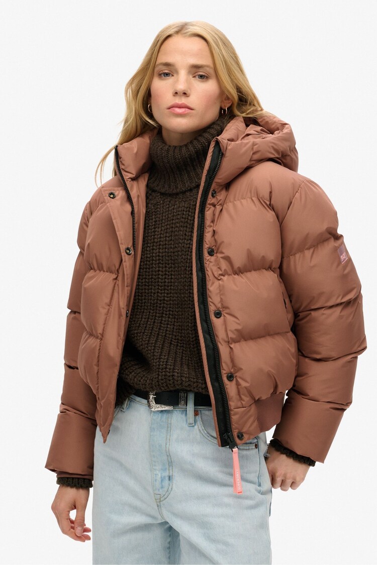 Мускатный орех, специи, коричневый - Superdry Спортивная куртка-бомбер с капюшоном и пуховиком - Image 1 of 1