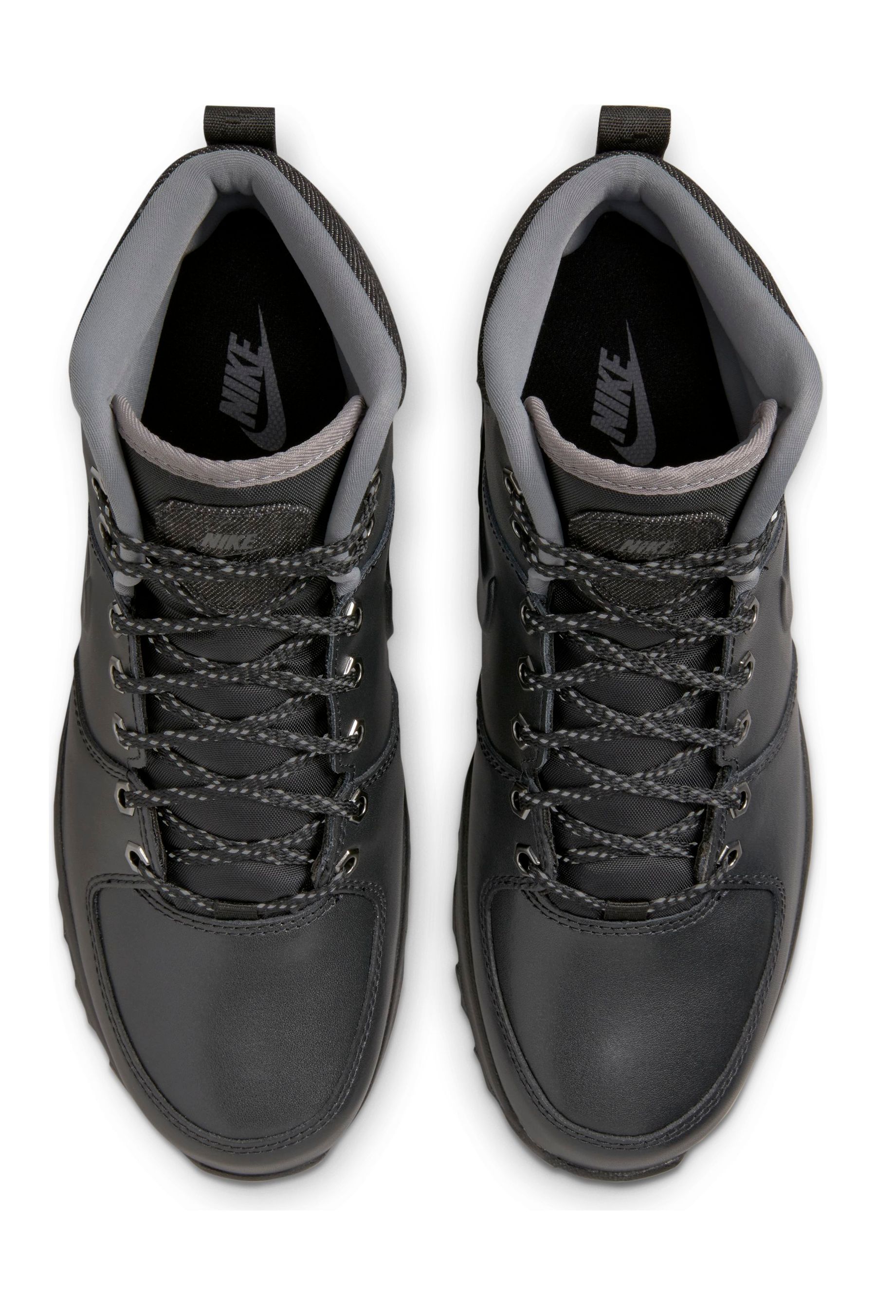 nike manoa boots black