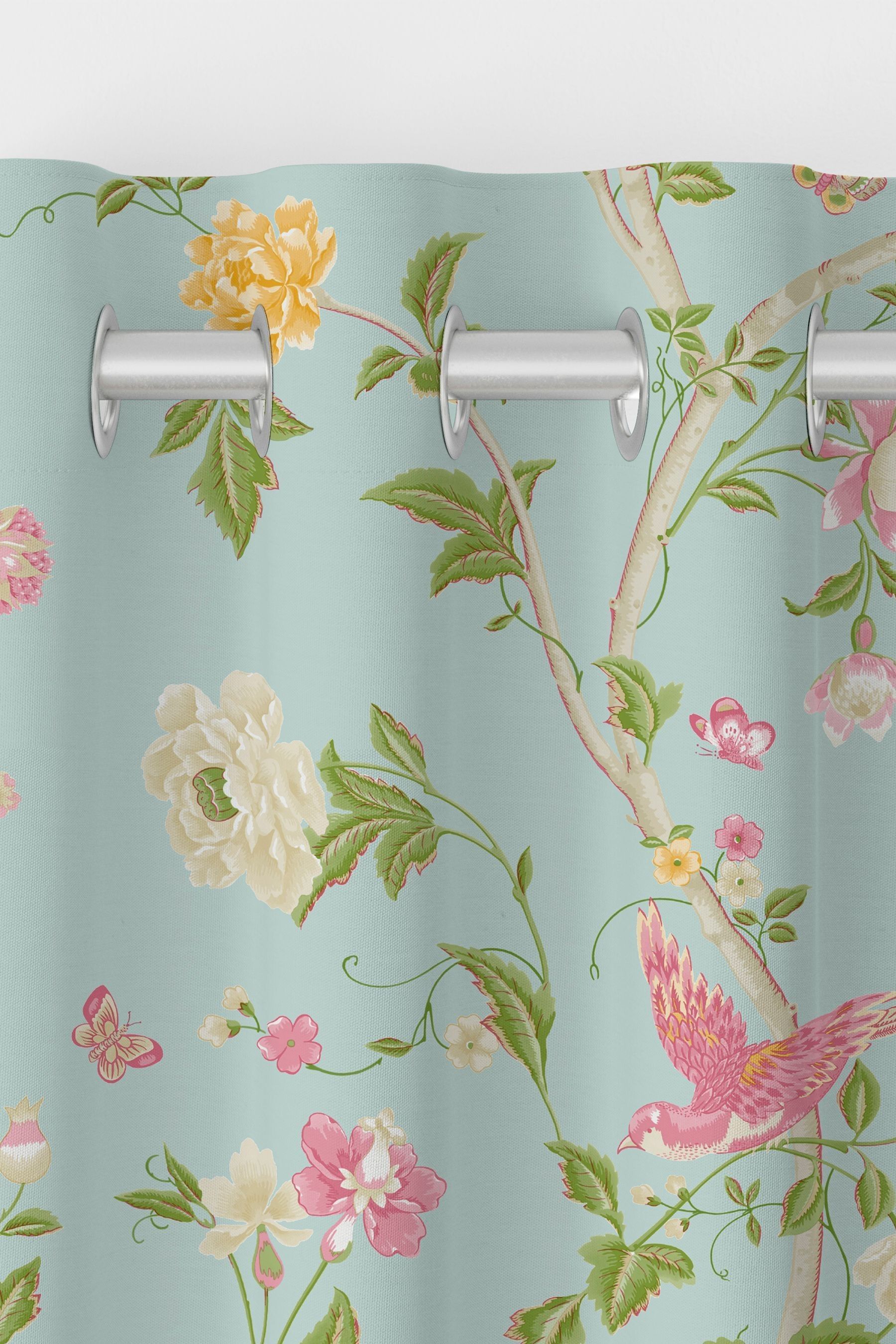Rideaux bleu canard : la sélection de modèles pour votre déco