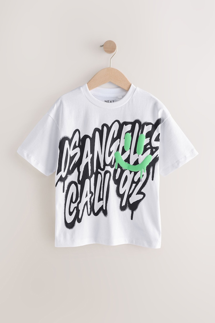White Graffiti LA - T-shirt décontracté à manches courtes imprimé graphique (3-16ans) - Image 1 of 1
