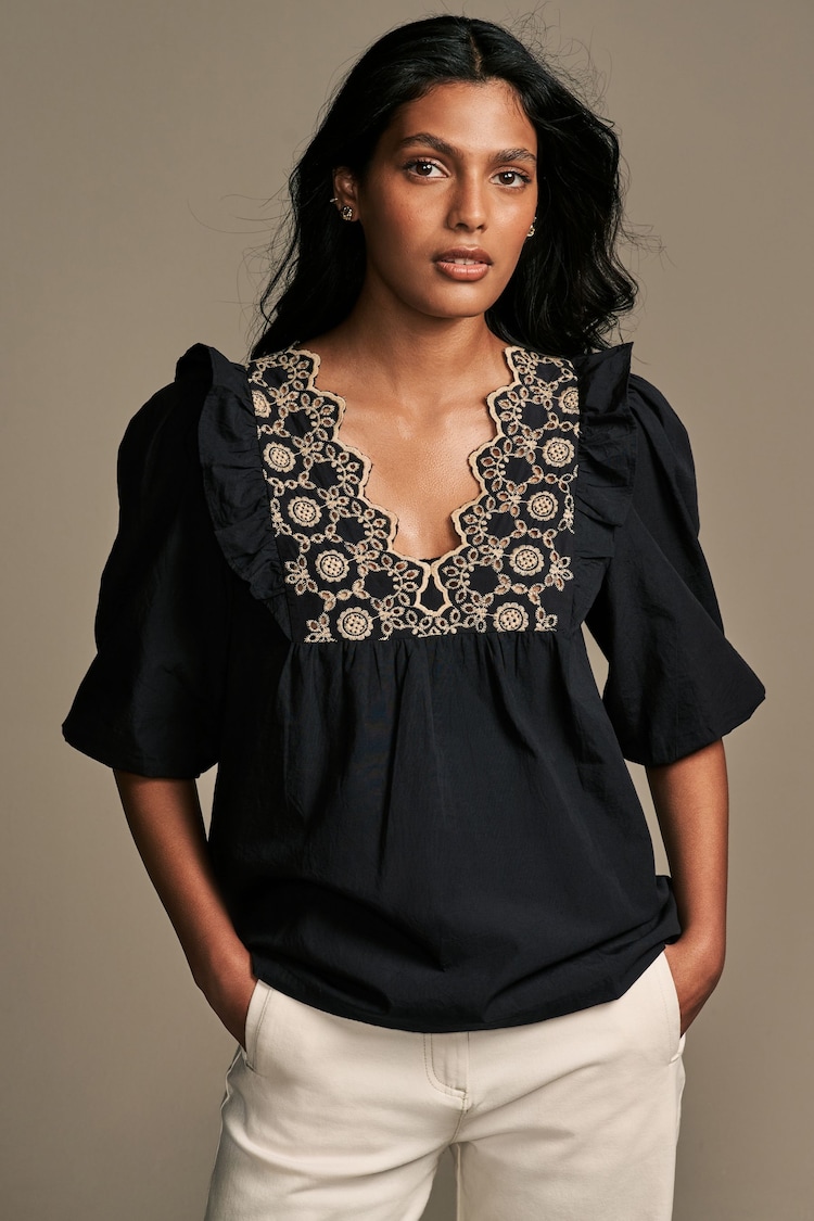 Noir - Laura Ashley Broderie Volant 100% coton à volants - Image 1 de 1