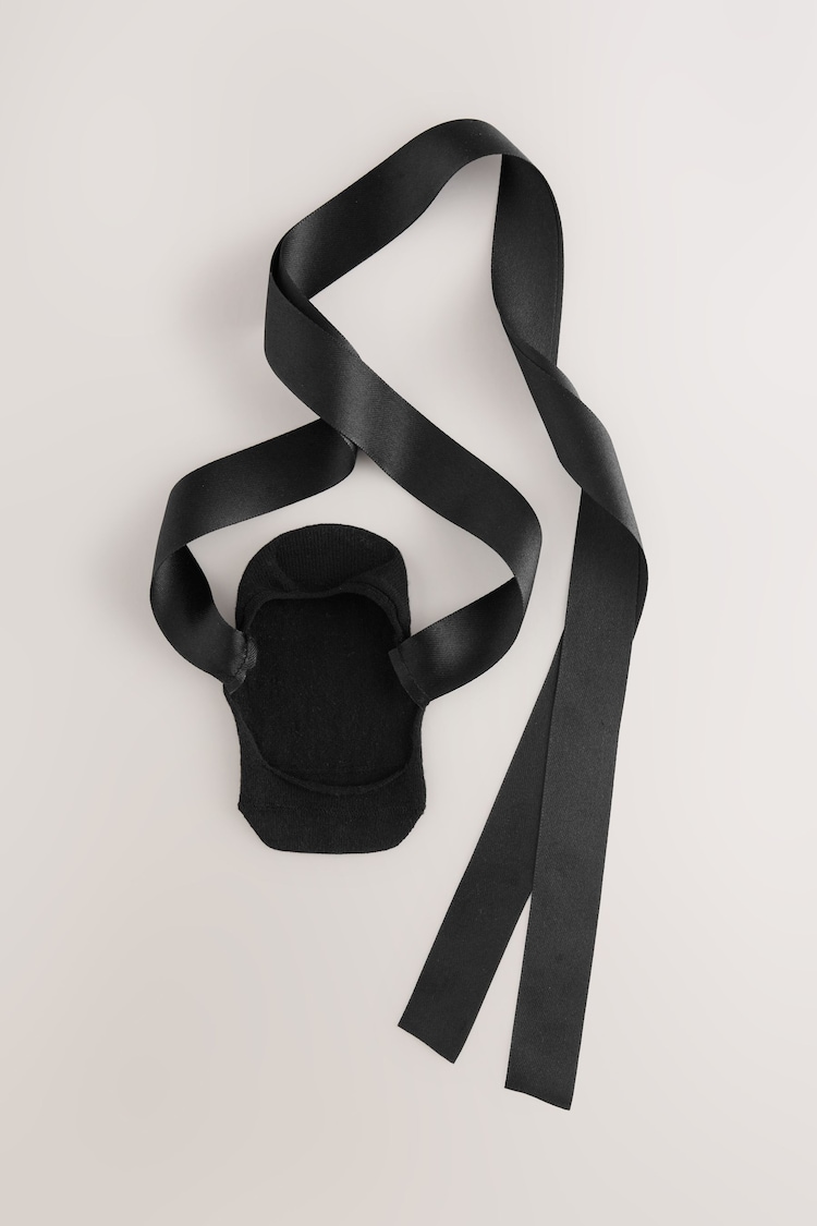 Black Ribbon Tie Invisible Socks 1 Pack - Image 1 of 1