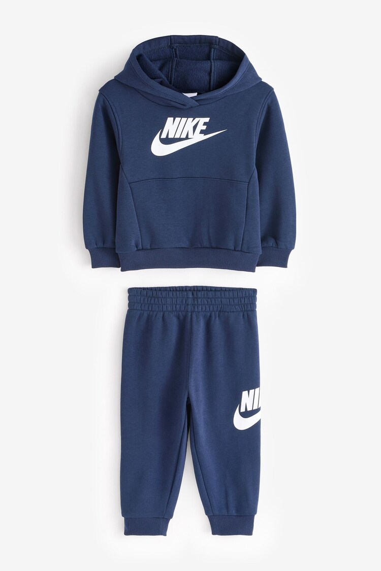 Marineblau - Nike Club Fleece-Trainingsanzug für Kleinkinder - Bild 1 von 1 Marineblau - Nike Club Fleece-Trainingsanzug für Kleinkinder - Bild 1 von 1