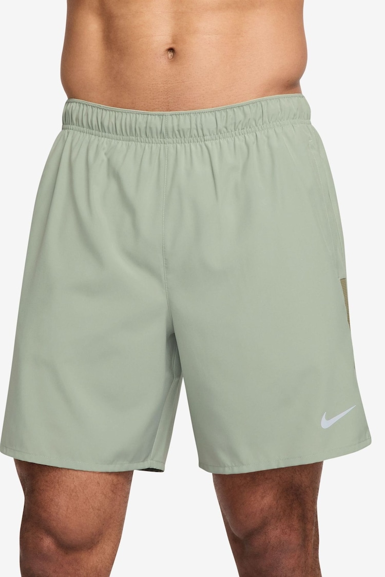 Nike Jade Horizon Challenger Dri-FIT 7 inch 2-in-1 Running Shorts - Image 1 of 1