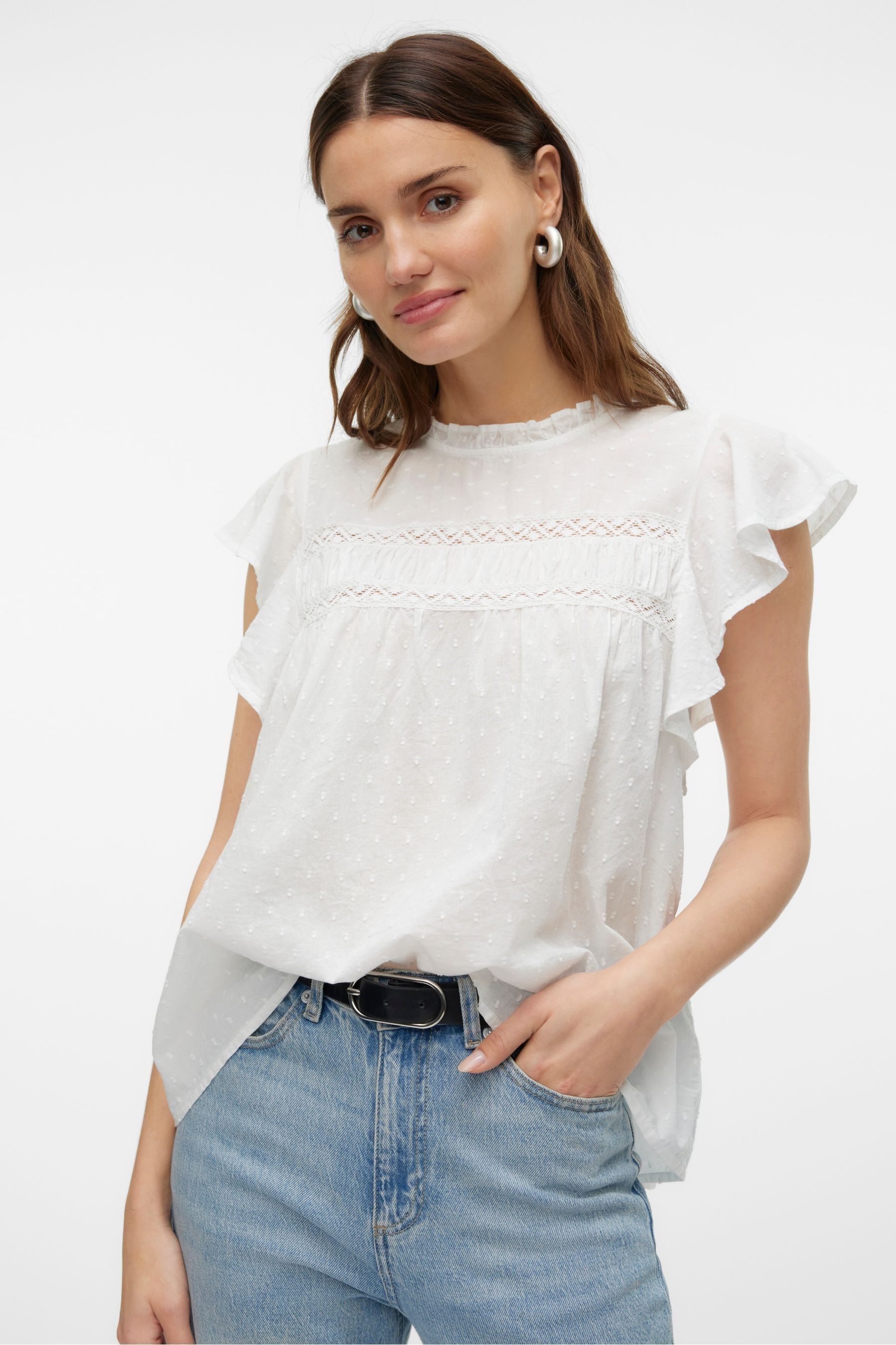 Verónica® | Camisole and sheer lace blouse with a stand-up collar and long sleeves