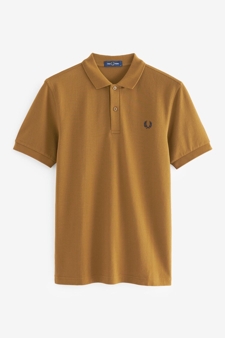 Карамельный коричневый - Однотонная рубашка поло Fred Perry - Изображение 1 из 1