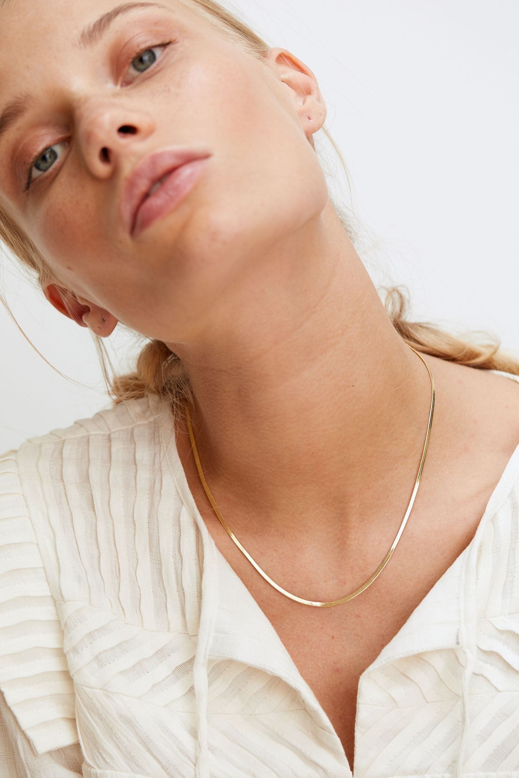Oliver bonas gold necklace Clearance