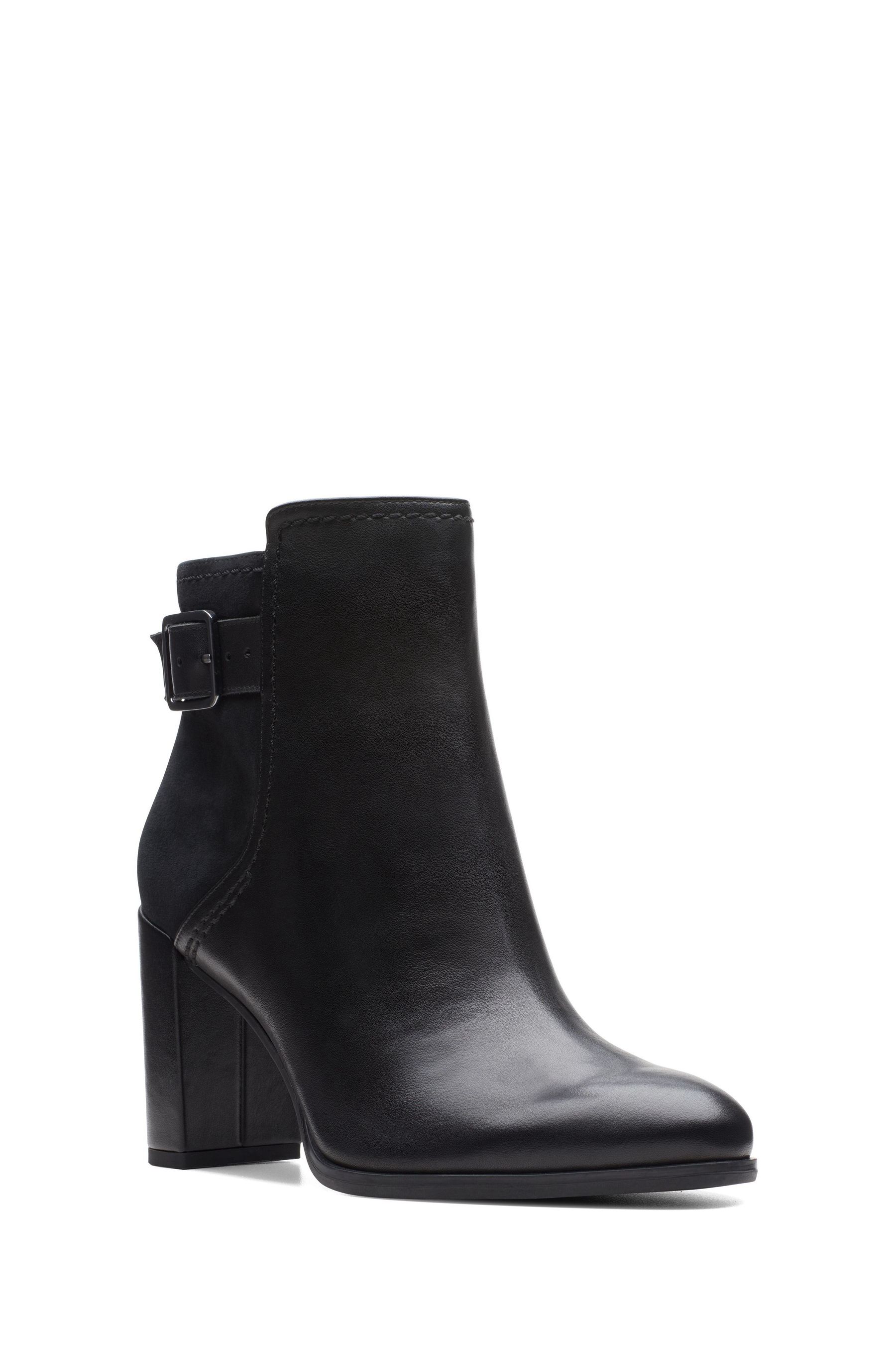 clarks wide fit boots