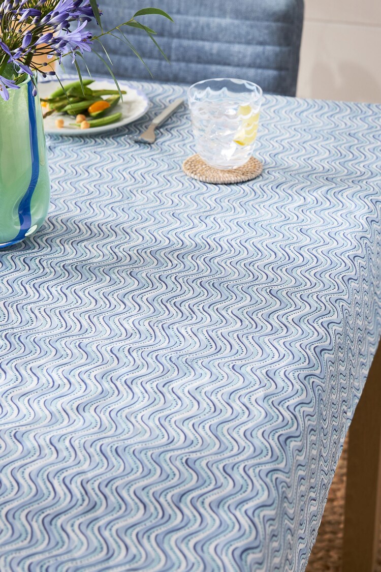 100% Cotton Wave Geo Wipe Clean Tablecloth - صورة 1 من 1
