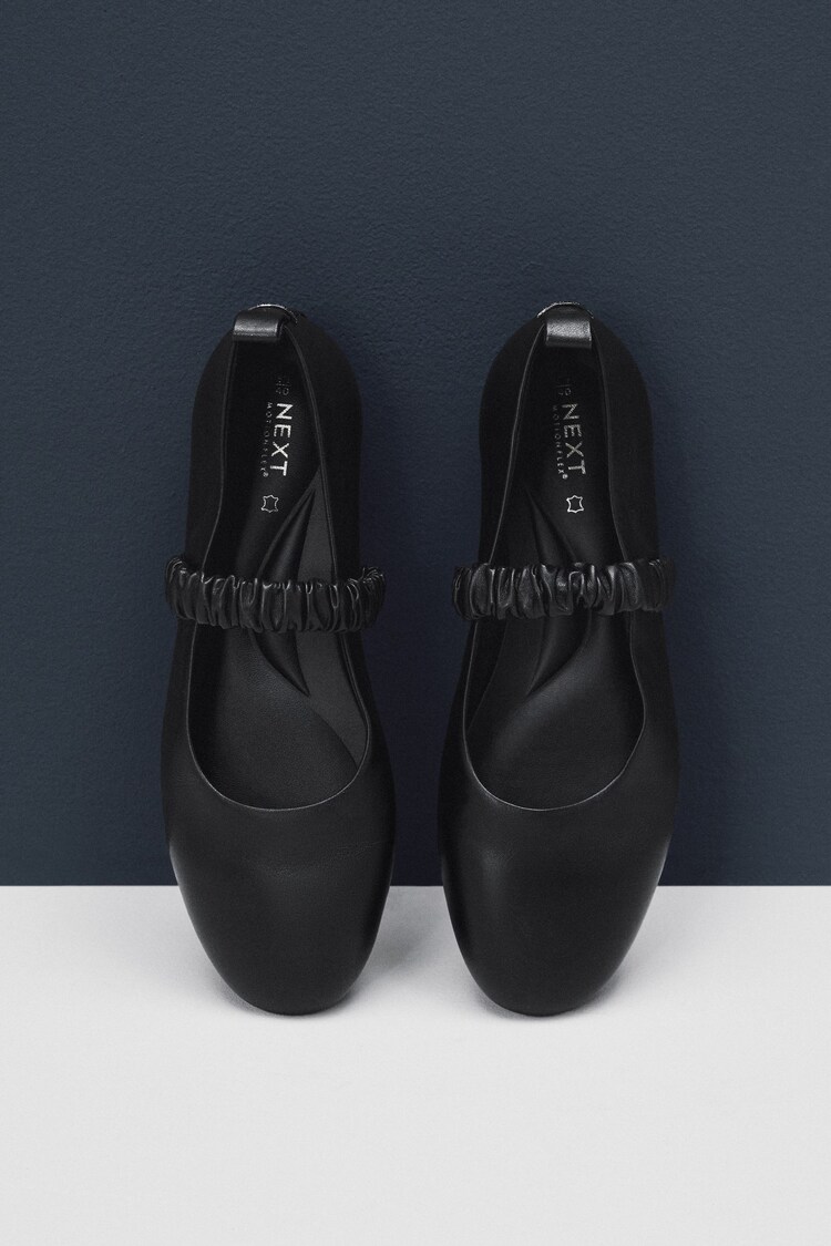 Black Standard Fit Forever Comfort® Premium Leather With Motionflex Ruched Mary Jane Shoes - Image 1 of 1