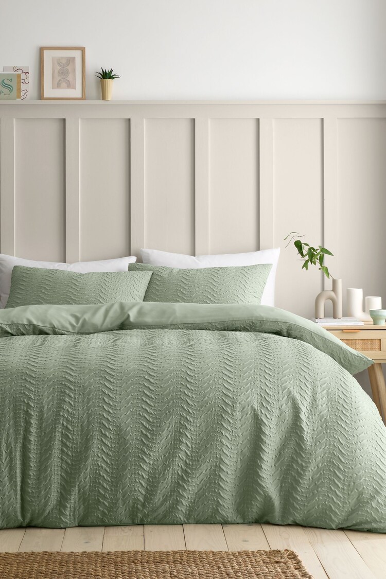 Catherine Lansfield Mint Green Heatset Wave Duvet Cover Set - Image 1 of 1