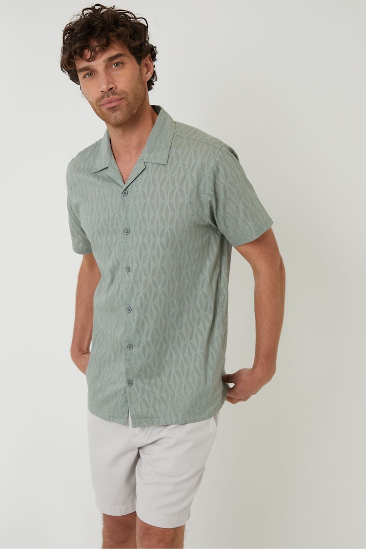 Threadbare Green 100% Cotton Pluck Textured Revere Collar Short Sleeve Shirt - Image 1 of 1