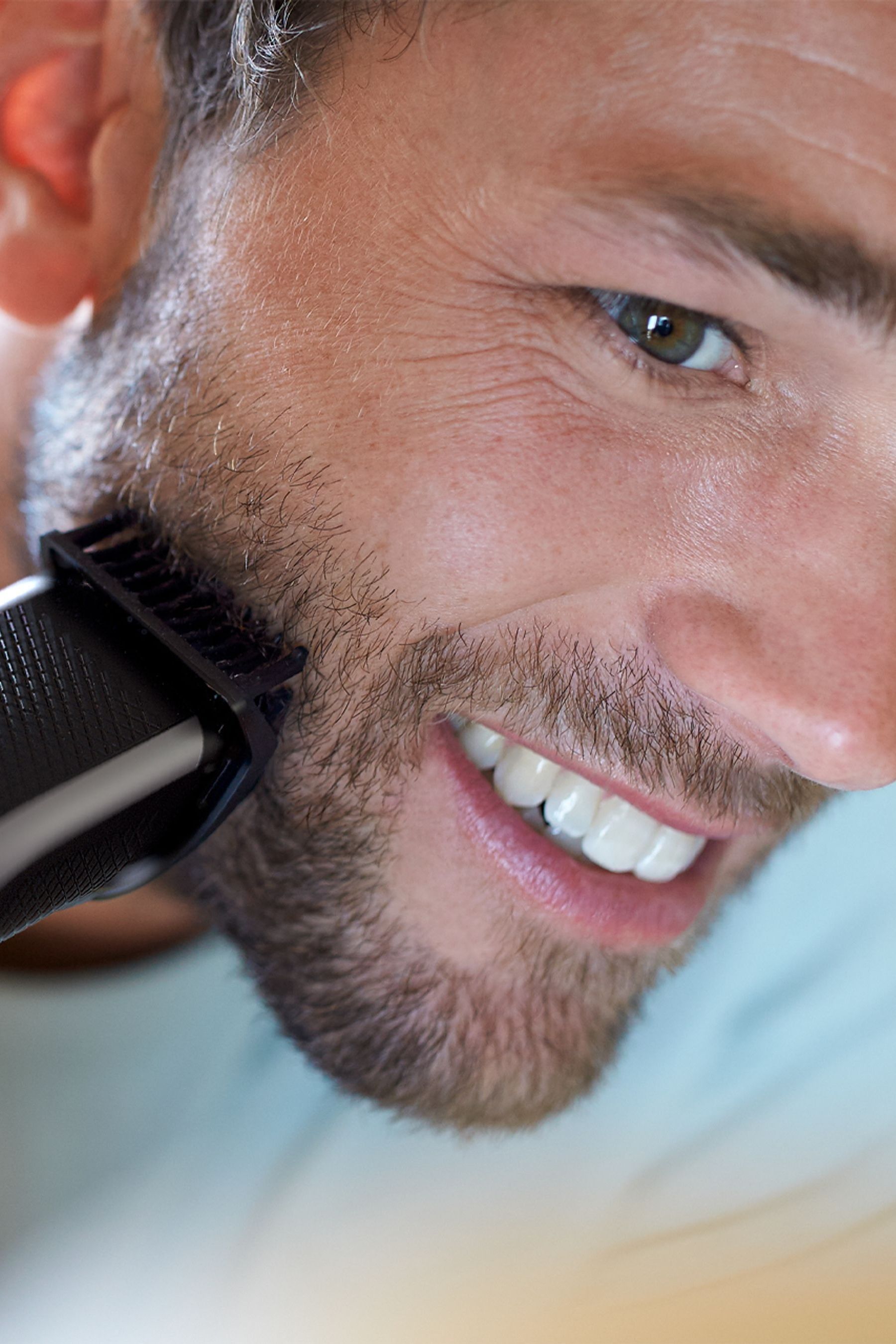 Buy Philips Series 3000 Beard & Stubble Trimmer with Titanium Blades