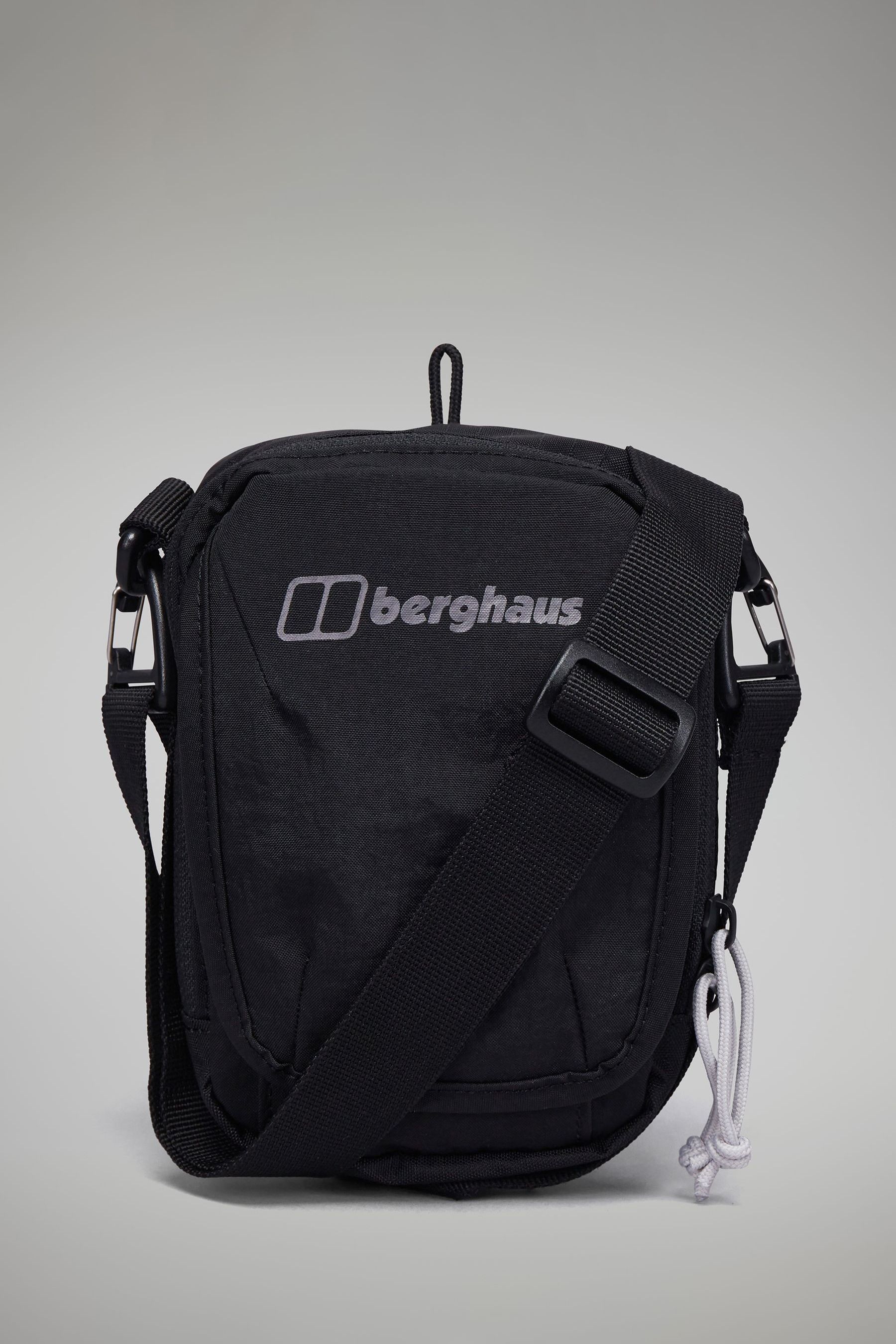Berghaus Xodus Wheeled 100 Borsone Da Viaggio Con Ruote – 100 Litri, Nylon Riciclato, Trolley Unisex, Comparto Organizzato, Jet Black