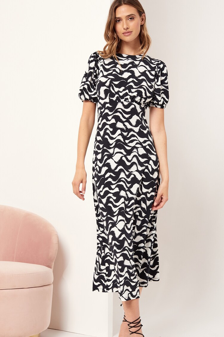 Lipsy Mono Jersey Puff Short Sleeve Underbust Midi Dress - Image 1 of 1