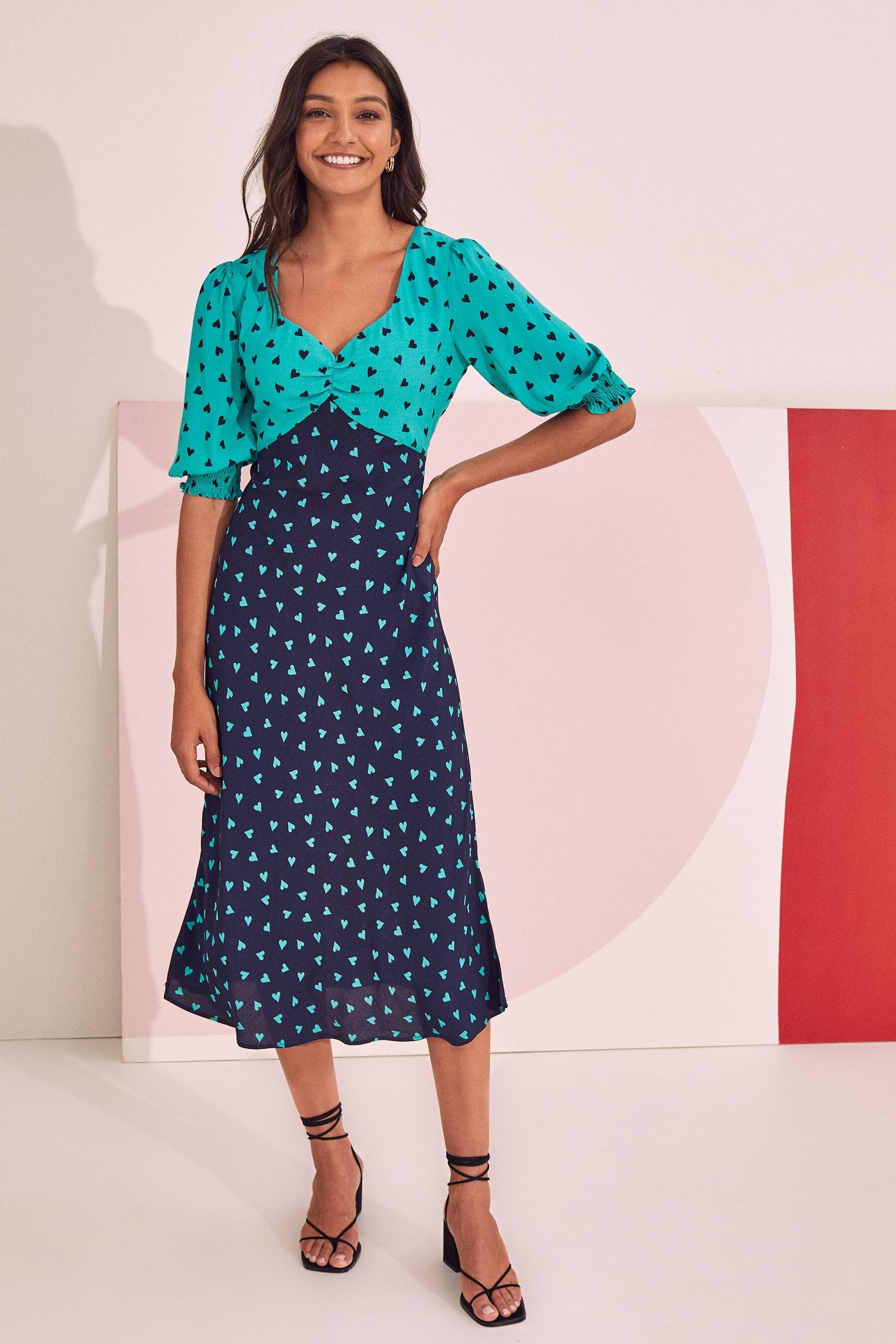 Buy Love & Roses Hearts Regular Sweetheart Neckline Printed Midi Dress