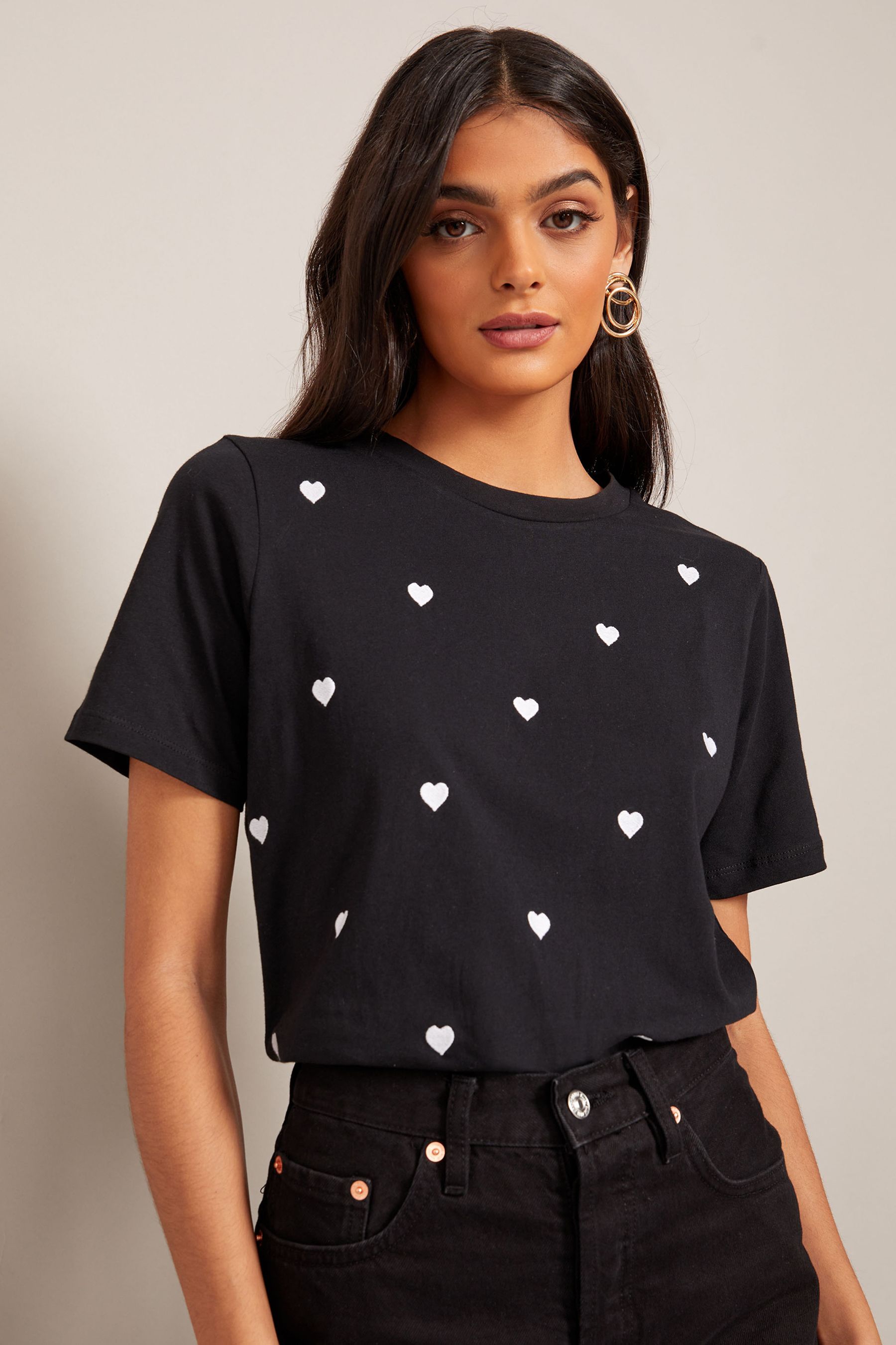 Buy Friends Like These Black Round Neck Heart Embroidered TShirt from