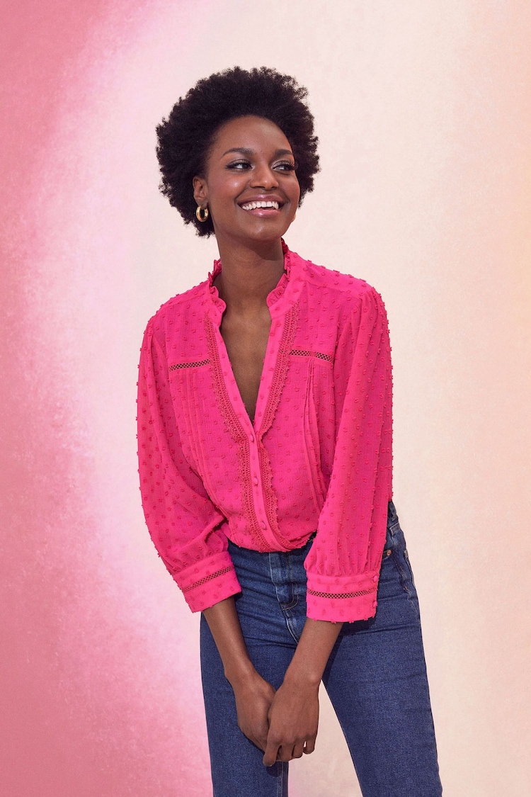 Love & Roses Gepunktete Bluse mit Knopfleiste und Spitzenbesatz - Bild 1 von 1