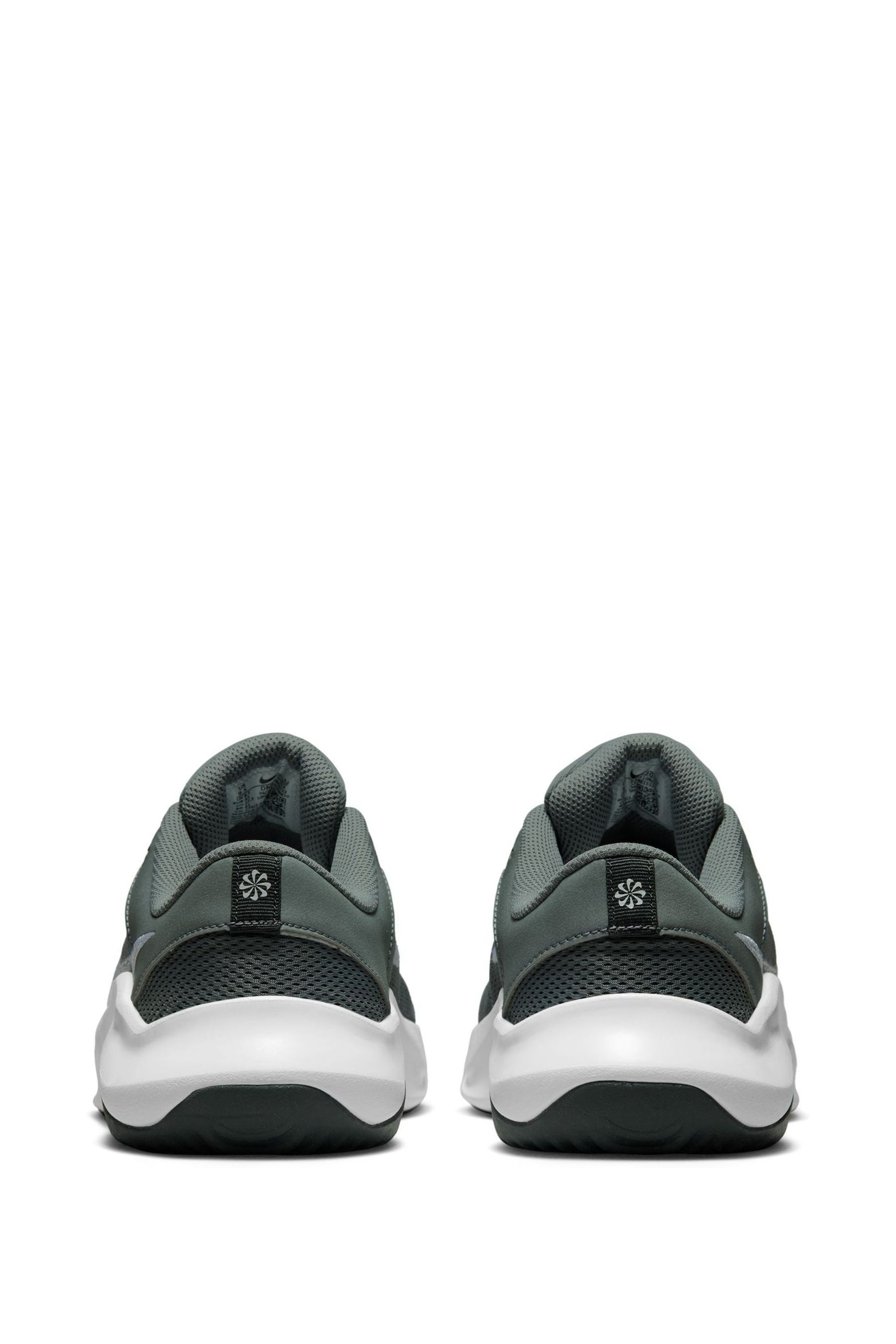nike legend trainer grey